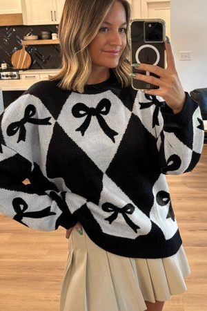Womens Trendy Pullover Sweater With A Bow-knot Print And Long Knitted Sleeves