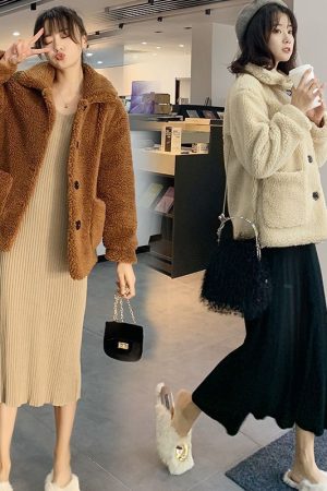 Womens Short Lambswool Coat For Fall And Winter