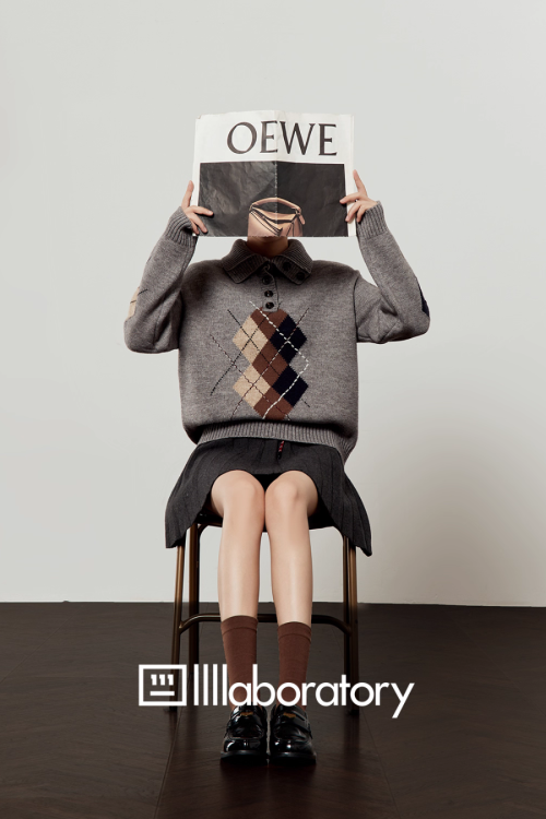 Argyle Knit Top / Navy Pleated Skirt