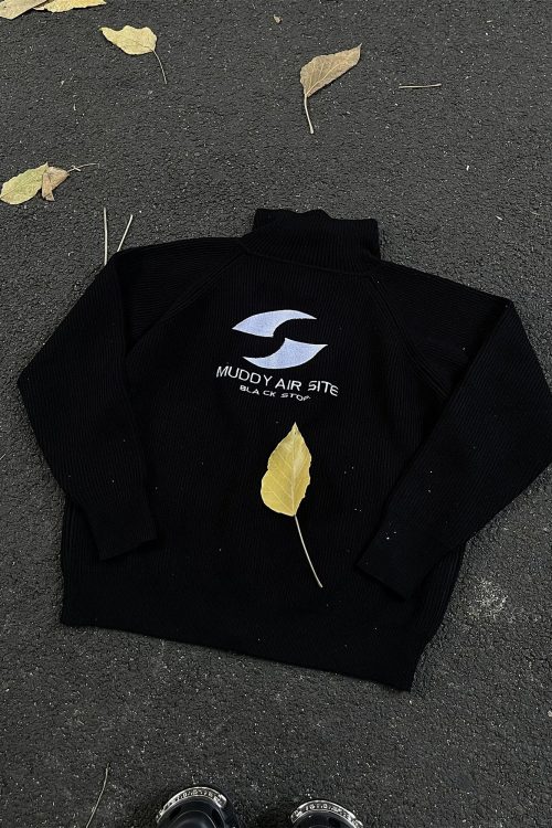 Back Logo Zip Knit