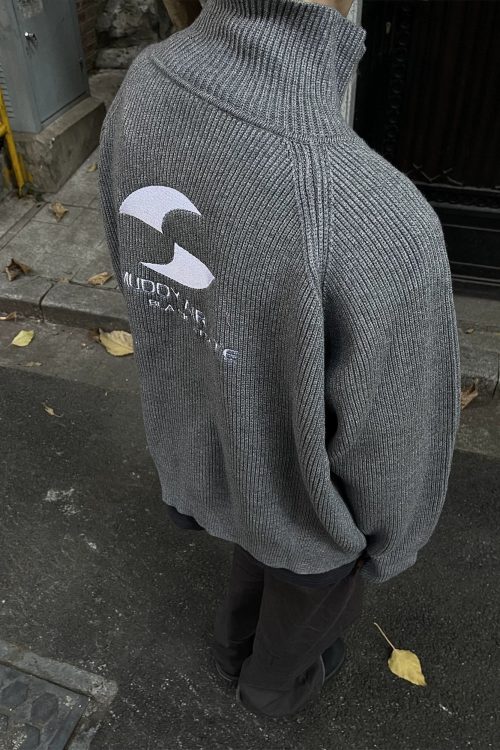Back Logo Zip Knit