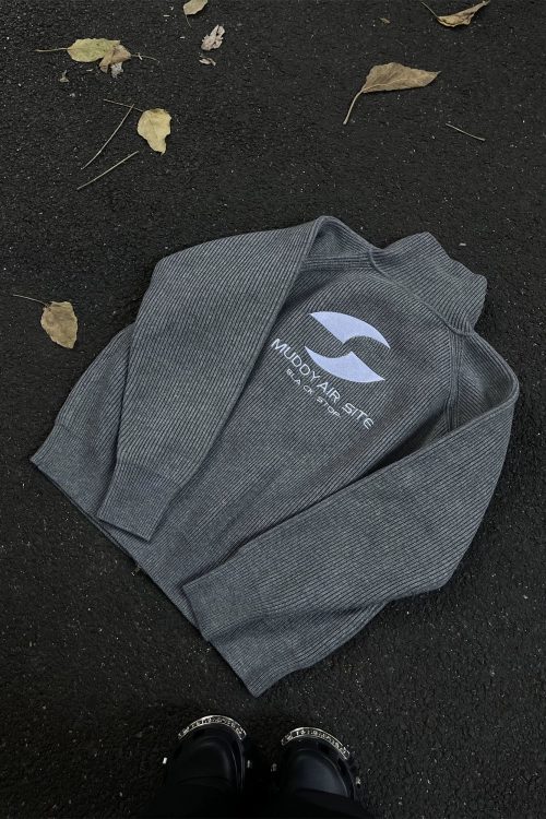 Back Logo Zip Knit