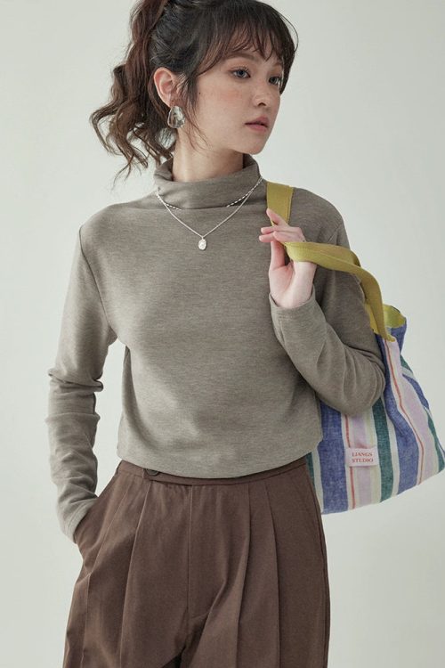 Basic High-Neck Top