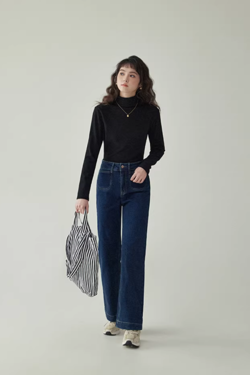 Basic High-Neck Top