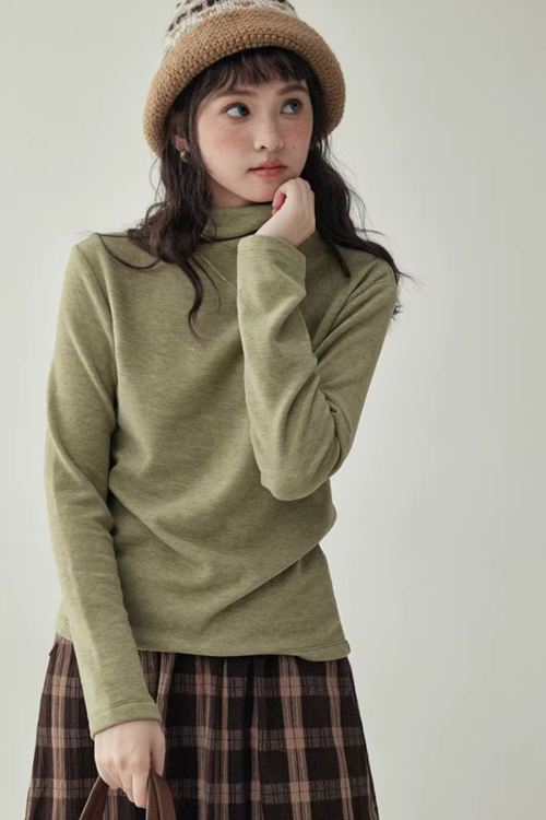 Basic High-Neck Top