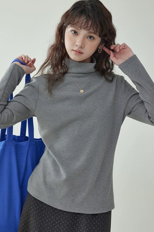 Basic High-Neck Top