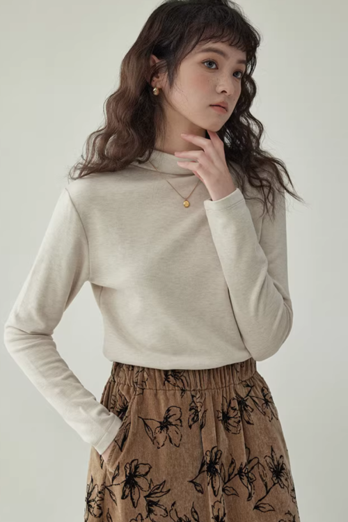 Basic High-Neck Top