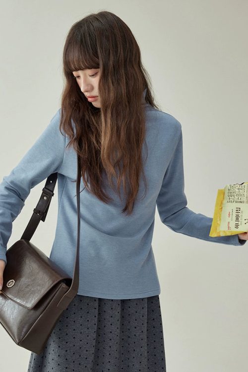 Basic High-Neck Top