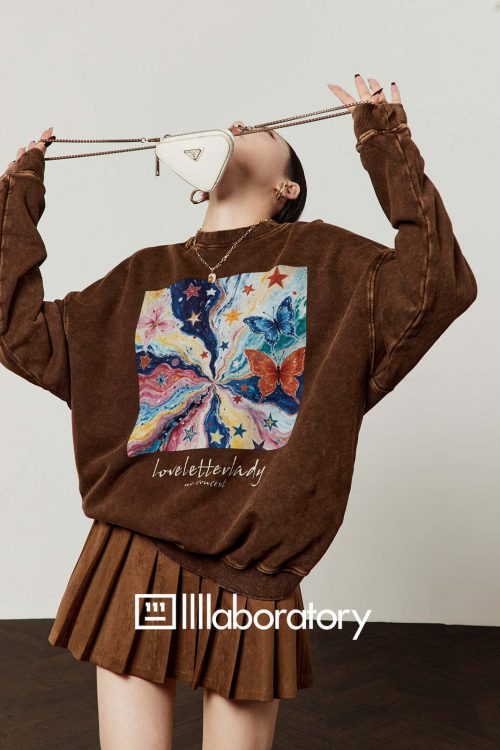 Big Print Sweatshirt Top / Pleated Skirt