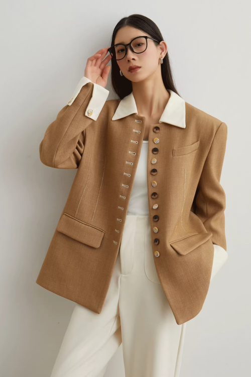Button-Design Luxury Jacket / White Straight Pants