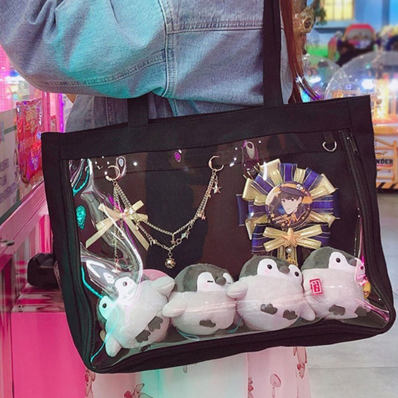 Bee charm bracelet gold