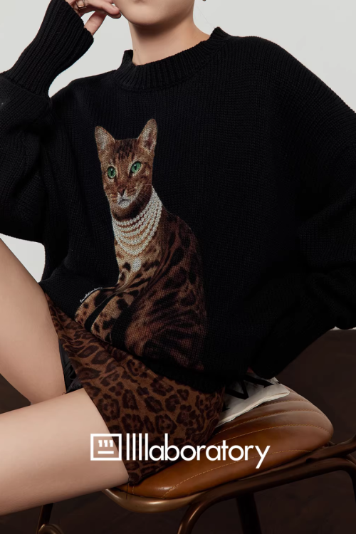 Cat Print Knit Top / Leopard Print Mini Skirt