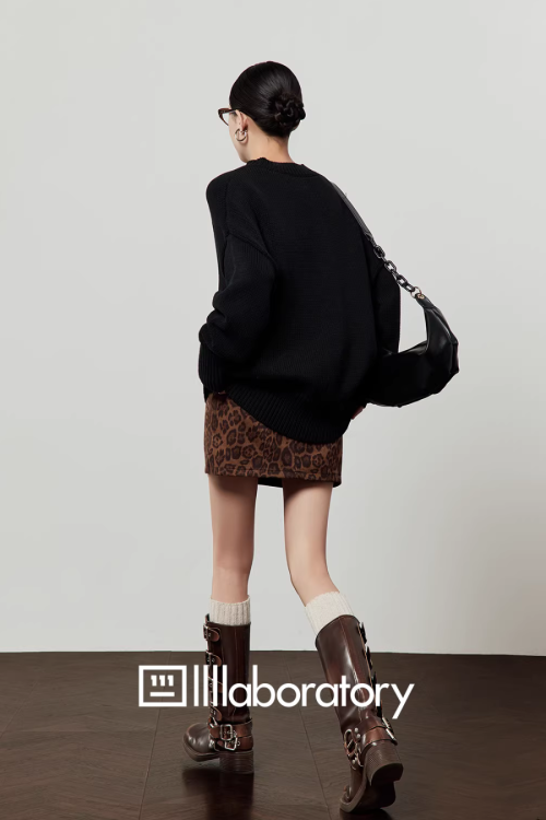 Cat Print Knit Top / Leopard Print Mini Skirt