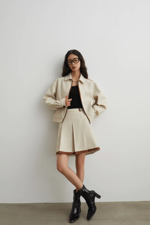Color-Blocked Line Zip Jacket / Line Mini Skirt