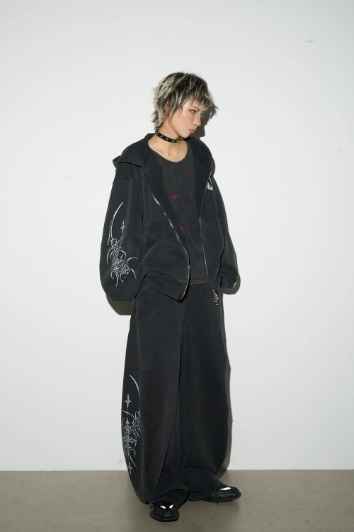 Dark Loose Silhouette Zip Hoodie / Wide Sweatpants