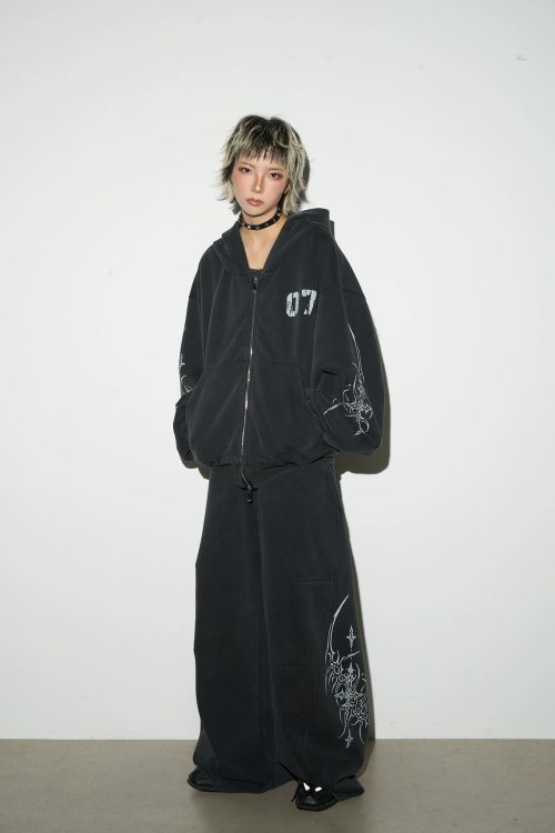 Dark Loose Silhouette Zip Hoodie / Wide Sweatpants