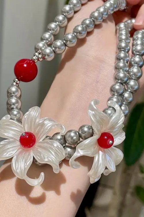 Floral Pearl Necklace