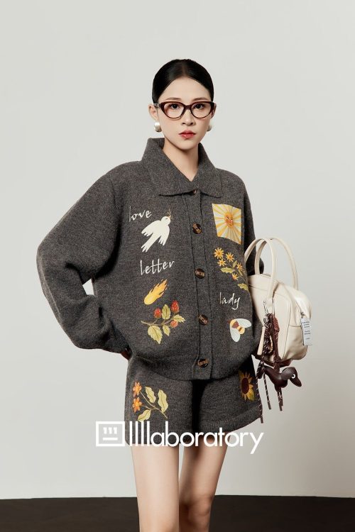 Flower Motif Knit Top / Knit Pants