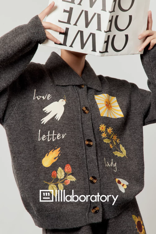 Flower Motif Knit Top / Knit Pants