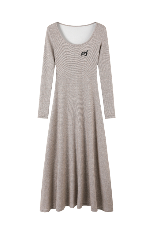 High-Neck Knit Top / Mini Skirt / Tight Long Dress / High-Neck Long Sleeve T-Shirt