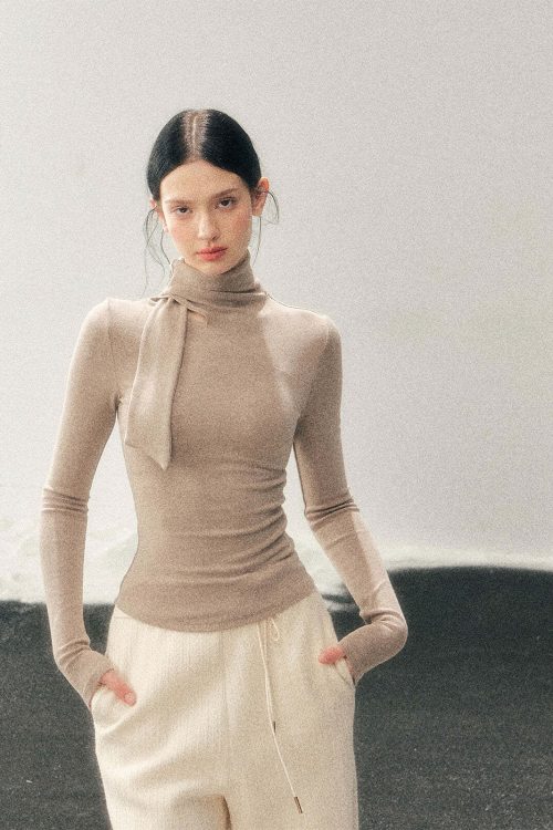 High-Neck Tight Top
