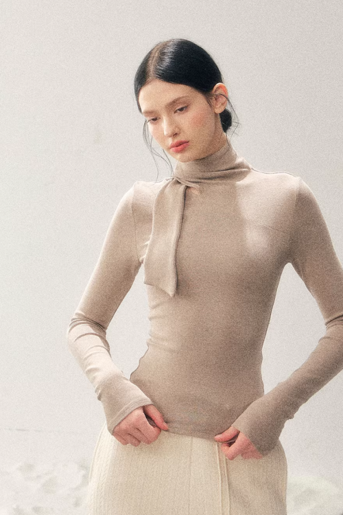 High-Neck Tight Top