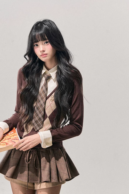 Layered-Style Argyle Knit Shirt