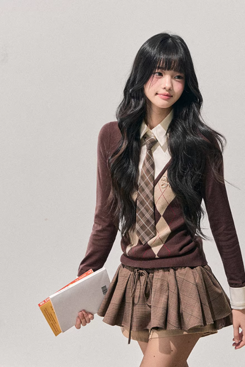 Layered-Style Argyle Knit Shirt