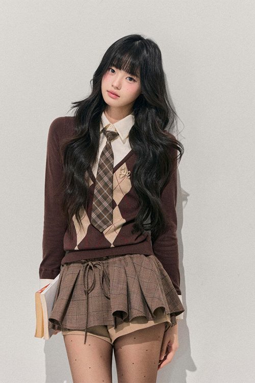 Layered-Style Argyle Knit Shirt