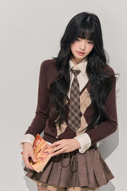 Layered-Style Argyle Knit Shirt
