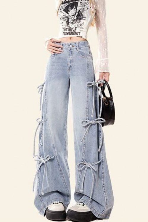 OOTD: Coquette Short Sleeve Tee + Wide Leg Jeans + Tote Bag