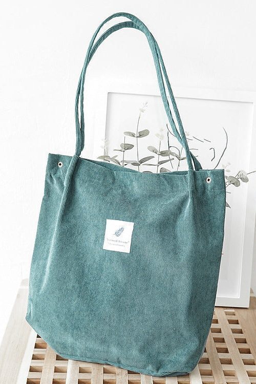 OOTD: Lace Tie Knitted Tee + Bow Tie Sweatpants + Corduroy Tote Bag