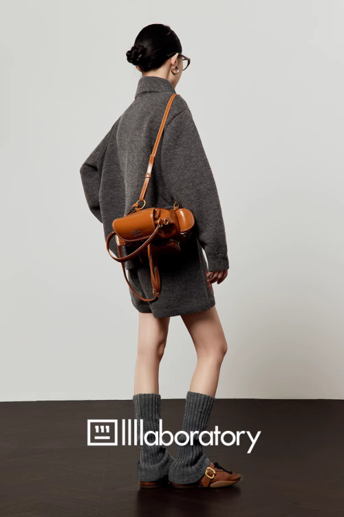 Playful Design Knit Top / Knit Shorts