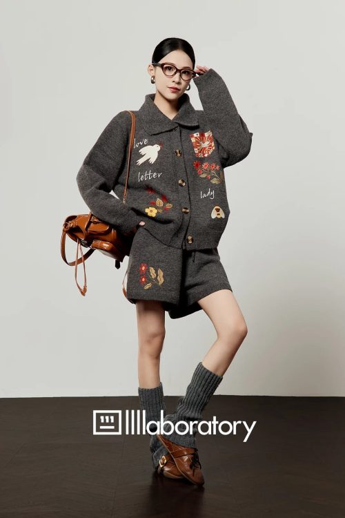 Playful Design Knit Top / Knit Shorts