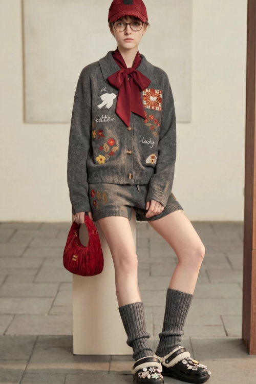 Playful Design Knit Top / Knit Shorts