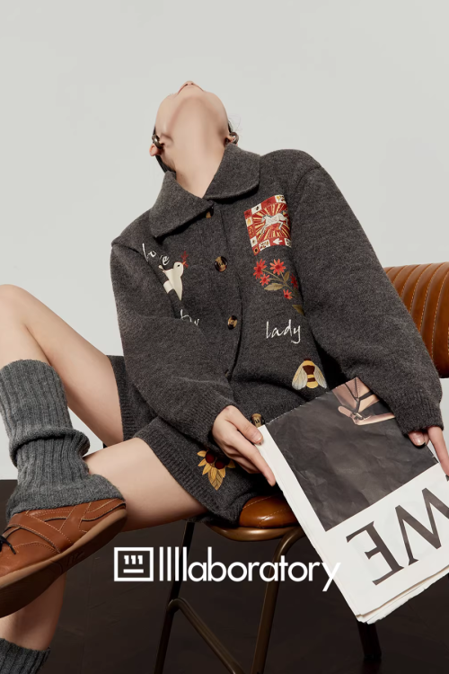 Playful Design Knit Top / Knit Shorts