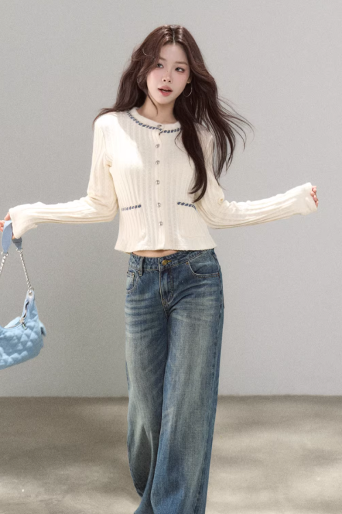 Round Neck Tight Knit Top