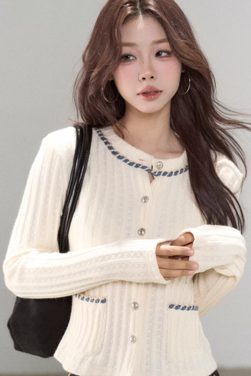 Round Neck Tight Knit Top