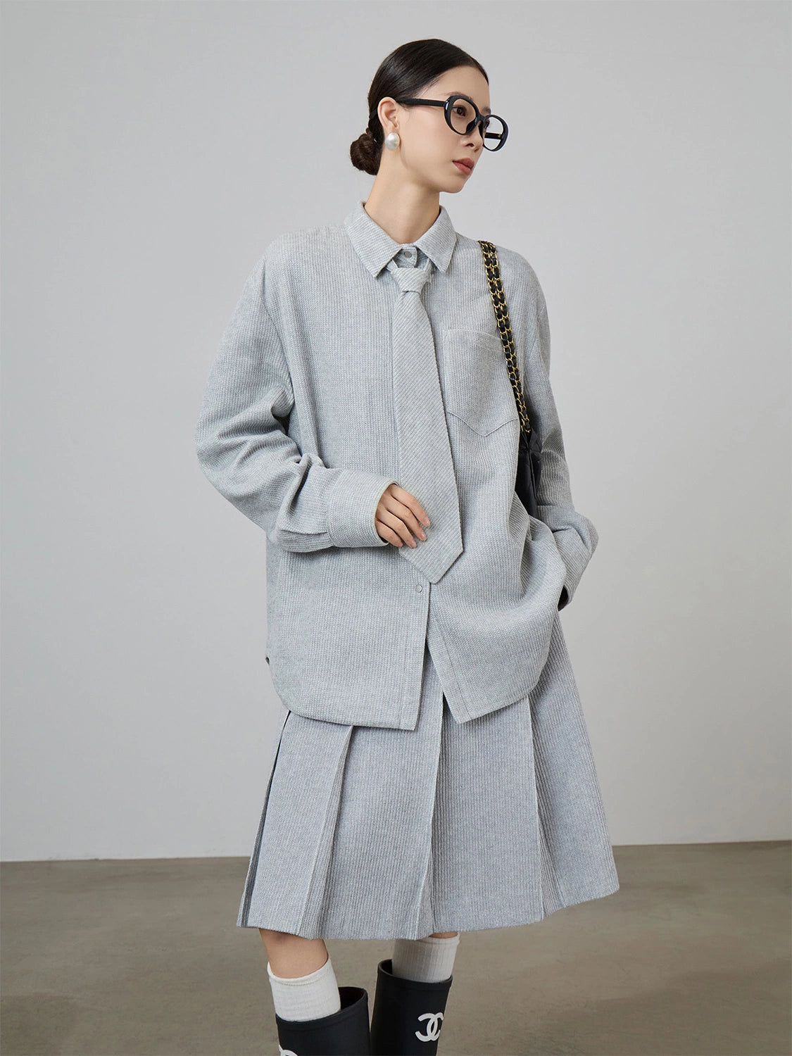 Soft Loose Long Sleeve Shirt / Knee Length Skirt