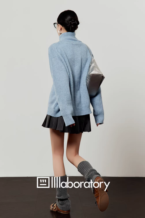 Stand Collar Knit Top / Striped Mini Skirt