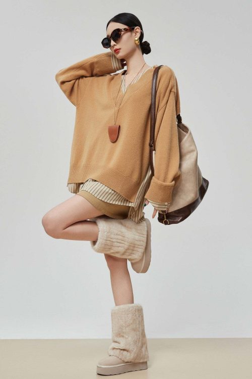V-Neck Long Sleeve Knit Docking Shirt