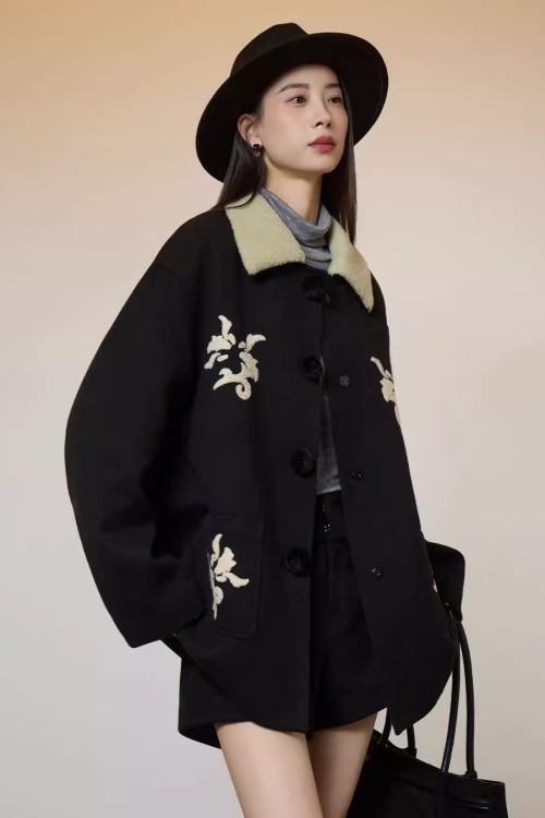 Vintage Embroidered Collar Wool Coat