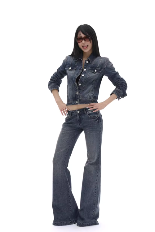 Washed Short Denim Jacket / Flare Slim Jeans