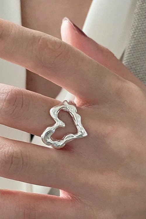 Wavy Heart Silver Ring
