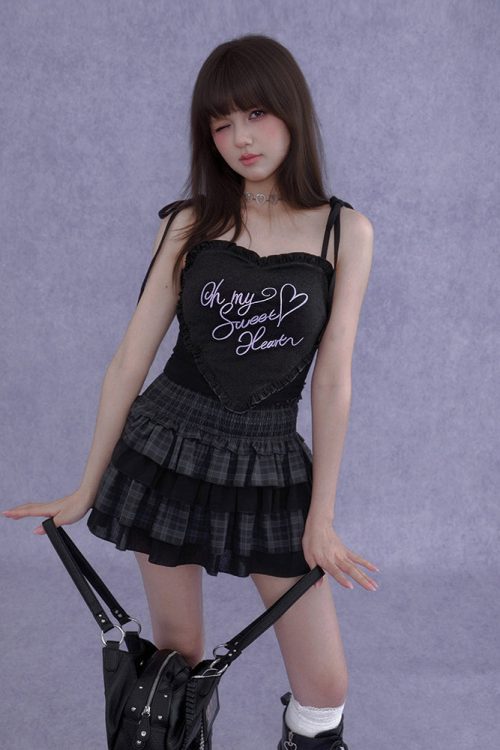 cyber-y2k-heart-graphic-camisole-12