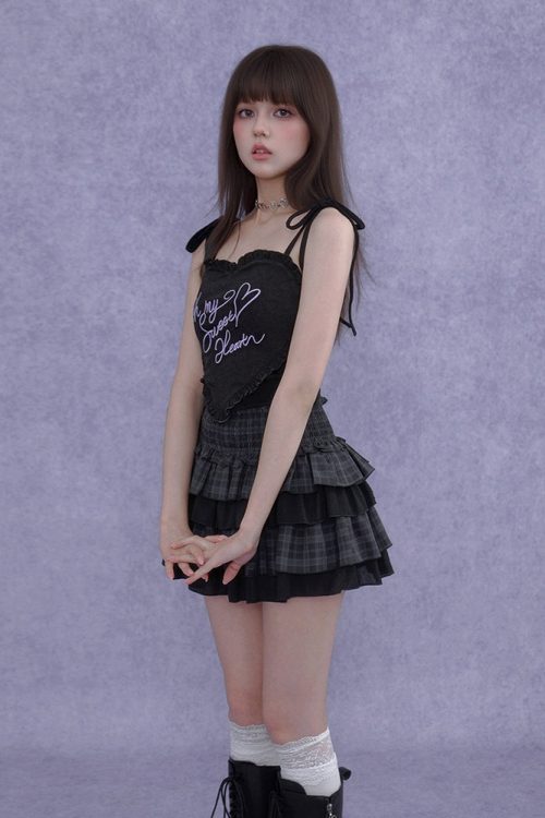 cyber-y2k-heart-graphic-camisole-16