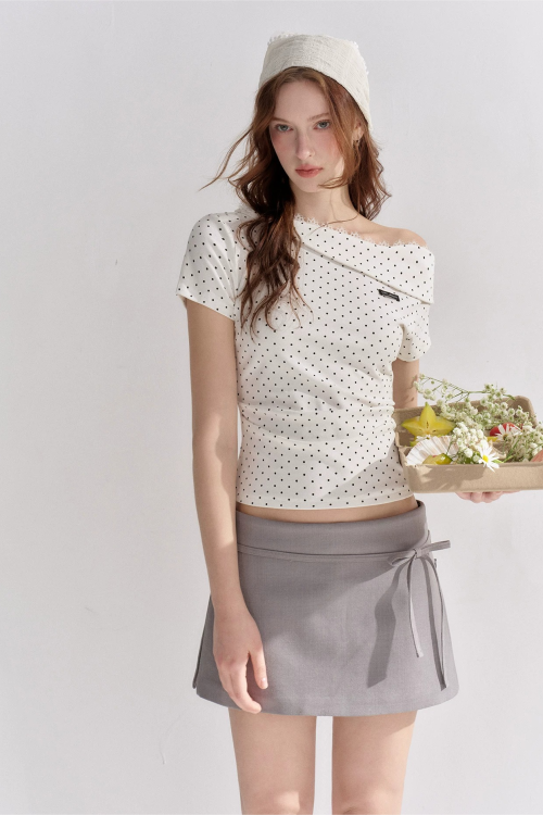 asymmetric-off-shoulder-polka-dot-lace-trim-fitted-t-shirt-7