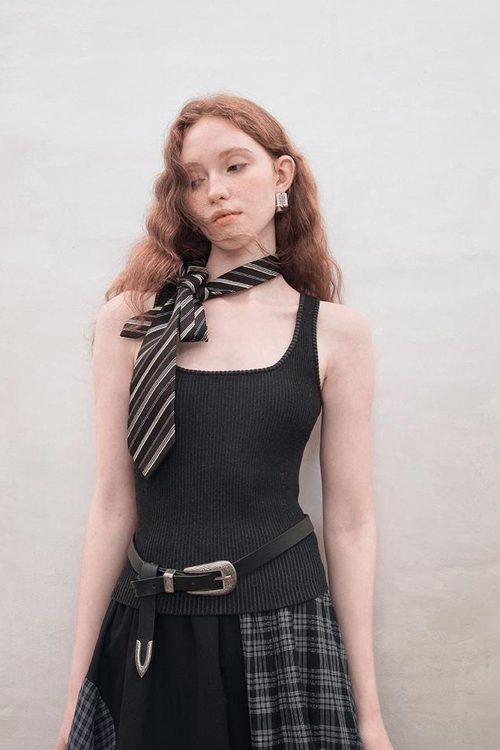 square-neck-ribbed-tank-top-12