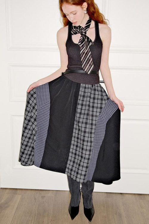 square-neck-ribbed-tank-top-9