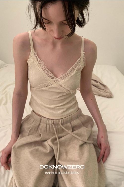 apricot-v-neck-slim-layering-womens-velvet-polyester-blend-lace-camisoles-4